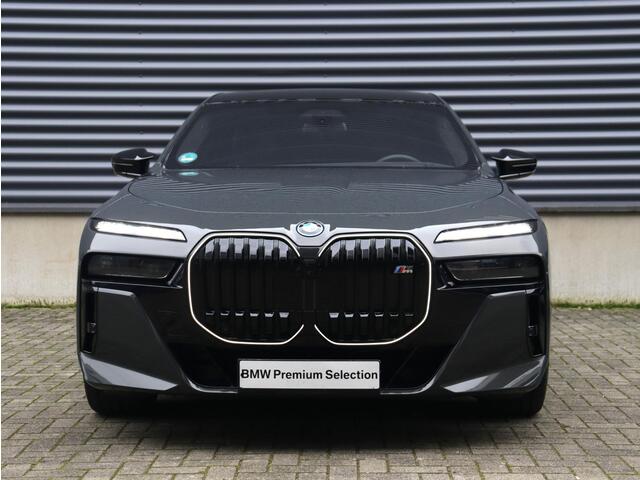 BMW 7-SERIE M760e xDrive | M Sportpakket Pro | Innovation Pack | Executive Drive Pro | Head-Up | Executive Lounge | Massage | Stoelventilatie | Driving Assistant Professional | Bowers & Wilkins | 21'' LMV | Lentevoordeeel