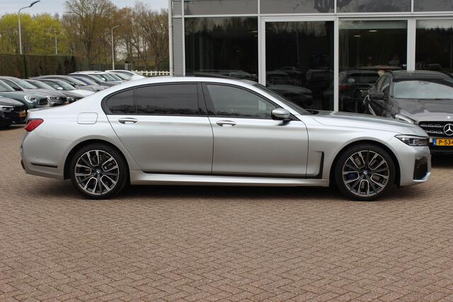 BMW 7-SERIE 745Le xDrive High Executive / Nieuwpr. ¤178.341 / Achterasbesturing / Schuifdak / 360Camera / Head-up / Softclose / Luchtvering / Nachtzicht / 20'' / Bowers&Wilkens / Volleder / Keyless / Stoelmassage / Stoelventilatie+