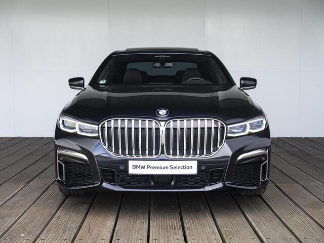 BMW 7-SERIE 740i | High Executive | M Sportpakket | Head-Up Display | Bowers & Wilkins | Comfort Access | Soft Close | Schuif-/kanteldak | Massagefunctie | 20''