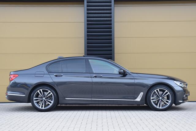 BMW 7-SERIE 740i High Executive * Schuifdak * Stoelmassage * Comfortstoelen * Sfeerverlichting *