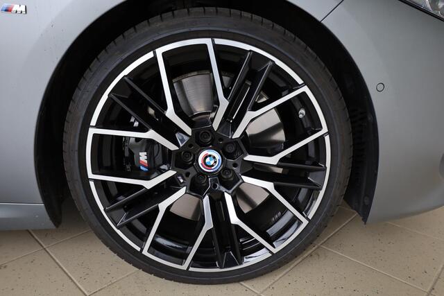 BMW 8-SERIE Cabrio 840i High Executive | Carbon exterieur pakket | Co-Pilotpack