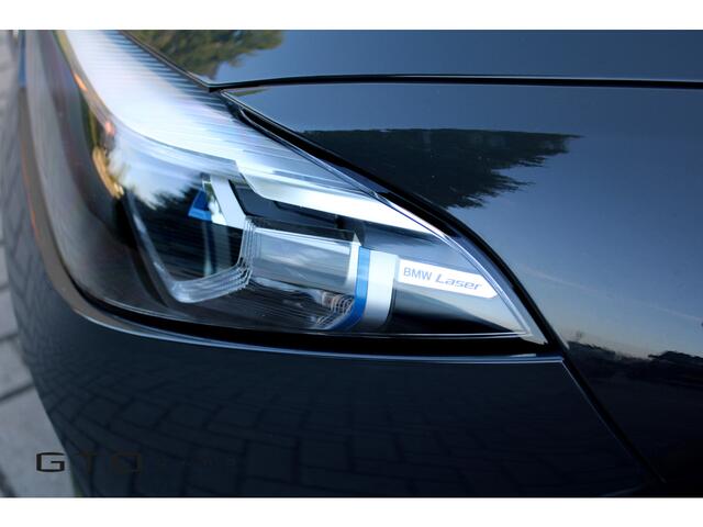 BMW 8-SERIE 840i High Executive M-Sport/Laser/HUD/Harman Kardon/Stoelventilatie/ Surround Camera