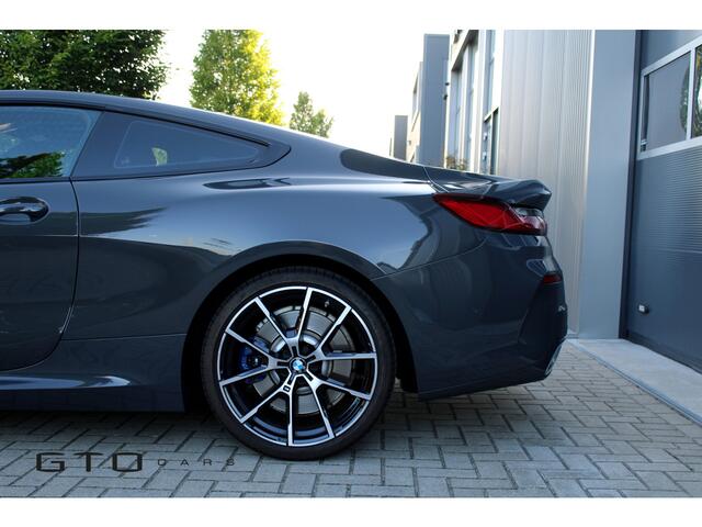 BMW 8-SERIE 840i High Executive M-Sport/Laser/HUD/Harman Kardon/Stoelventilatie/ Surround Camera