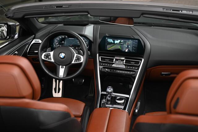 BMW 8-SERIE M850i xDrive High Executive Automaat / Laserlicht / Air Collar / Active Steering / Soft Close / Multifunctionele Stoelen / Parking Assistant Plus / Stoelventilatie