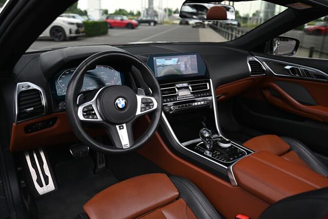 BMW 8-SERIE M850i xDrive High Executive Automaat / Laserlicht / Air Collar / Active Steering / Soft Close / Multifunctionele Stoelen / Parking Assistant Plus / Stoelventilatie