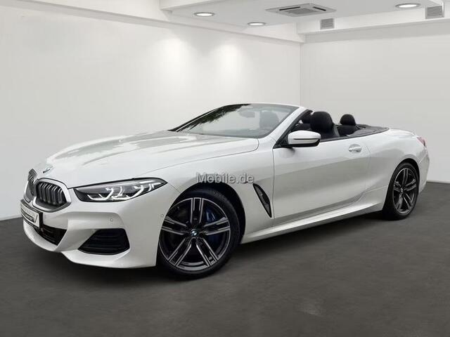 BMW 8-SERIE 840i xDrive
