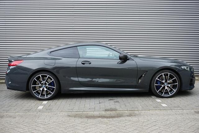 BMW 8-SERIE Coupé M850i xDrive High Executive | Audio Media Pack | BMW Personal CoPilot Pack | Adaptief M Onderstel Professional | Carbon fibre dak | Driving Assistant Professional