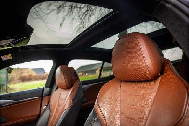 BMW 8-SERIE Gran Coupé 840i xDrive M Sport Frozen Grey Individual Achterasbesturing Soft Close Laser Panorama