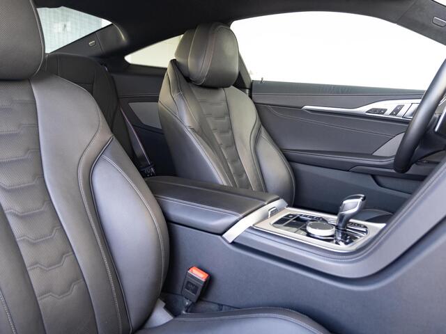 BMW 8-SERIE Coupé M850i xDrive | Innovationspakket | Harman Kardon | Comfort Access | Soft-Close | Stoelventilatie | Laserlight | 20''