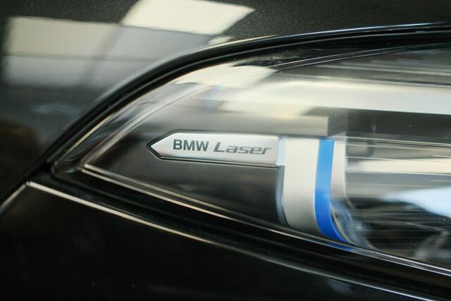 BMW 8-SERIE M850i xDrive High Executive Laserlicht,Bowers&Wilkins, ACC, Memory Stoelventilatie, Lane assist!