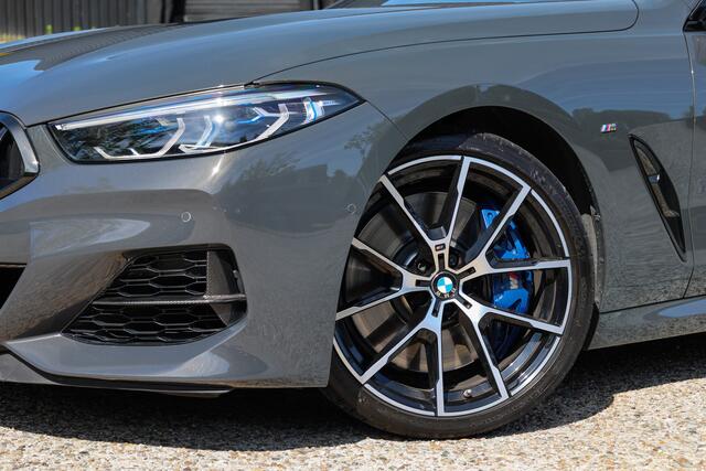 BMW 8-SERIE M850i xDrive High Executive | VOL! | DEALER ONDH | CARBON | B&W | NAP | 4WIELSTUURING | HUD | 360 |