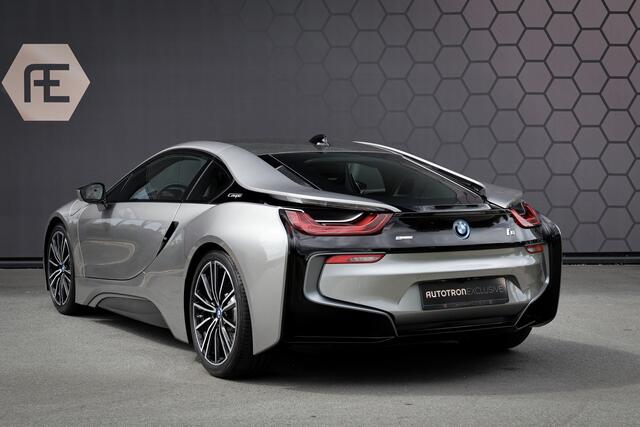 BMW I8 | PROGRESSIVE PACKAGE HARMAN KARDON, HEAD-UP, COMFORT ACCESS | 20" | APPLE CARPLAY | DRY CARBON INTERIOR PACK | I-INTERIOR HALO DALBERGIA BRAUN | DAB RADIO | ETC.