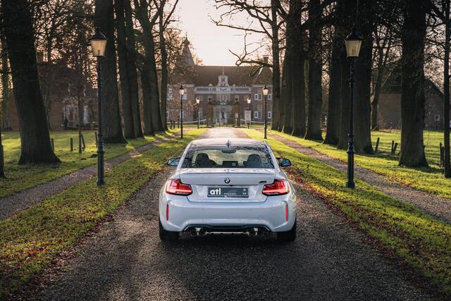 BMW M2 2-serie Coupé Competition Coupe Crank Hub S55 upgrade, M-Drivers Pacakage, H&K, M-sportstoelen NIET elektrisch verstelbaar, Navigatie Professional, Stuurwielverwarming, Sportremmen, Stoelverwarming, DAB, Grootlichtassistent, etc.