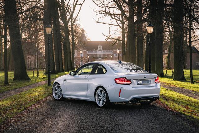 BMW M2 2-serie Coupé Competition Coupe Crank Hub S55 upgrade, M-Drivers Pacakage, H&K, M-sportstoelen NIET elektrisch verstelbaar, Navigatie Professional, Stuurwielverwarming, Sportremmen, Stoelverwarming, DAB, Grootlichtassistent, etc.