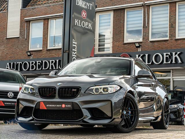 BMW M2 2-serie Coupé DCT PANO ELEK STOEL CAMERA APPLE CARPLAY FE UITLAAT CARBON PAKKET BOMVOL!!!
