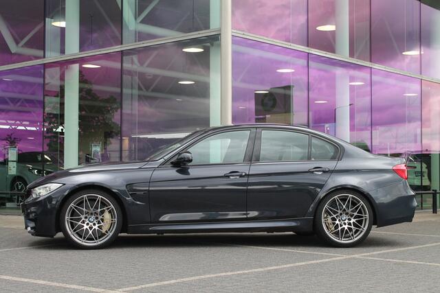 BMW M3 3-serie Competition High Executive Automaat / Adaptieve LED / Achteruitrijcamera / Adaptief M onderstel / Park Assistant / Head-Up / Stoelverwarming