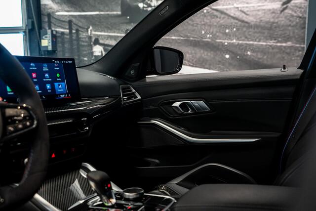 BMW M3 Touring 3-serie xDrive Competition *Sonderlackierung / M-Track Pack / Keramisch / Kuipstoelen / Harman Kardon / Carbon in & exterieur*