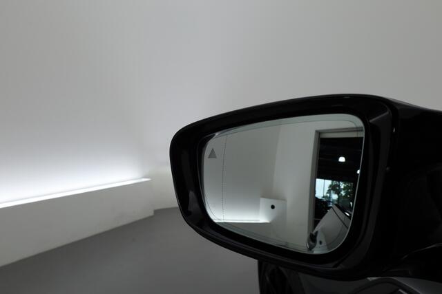 BMW M4 4-serie Cabrio xDrive Competition | Keramisch | Ultimate pakket | Driving Ass. Pro | Stoelventilatie | Harman/Kardon | Nekverw. | HUD | 360*+PDC | Stoel-Stuurverw. | Memory V