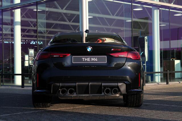 BMW M4 CS High Executive Automaat / M Drive Professional / Adaptieve LED / M Carbon-keramische remmen / M Adaptief onderstel / Adaptieve LED / Comfort Access