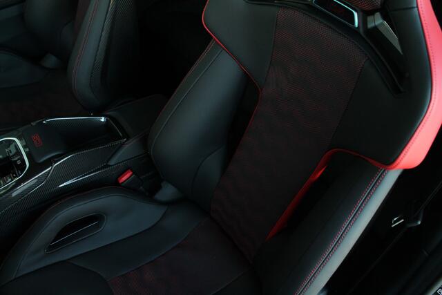 BMW M4 Coupé CS High Executive Automaat / M Drive Professional / Adaptieve LED / M Carbon-keramische remmen / M Adaptief onderstel / Adaptieve LED / Comfort Access