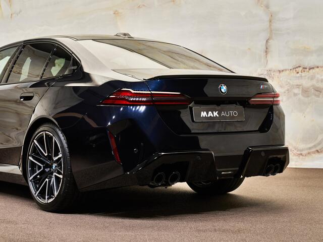 BMW M5 Limousine V8 M Hybrid, PPF, carbon extr., B&W, 21'', tr.haak, stl.ventilatie, memory, keyless, leder, privacy