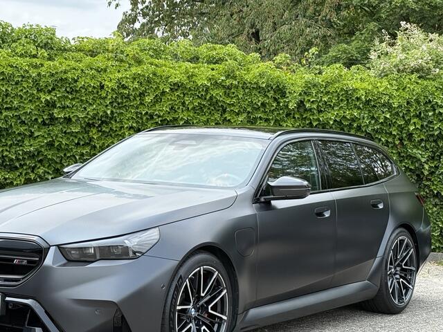 BMW M5 Touring | M Driver's Pack | Panorama | Carbon | Stuurverw. | Bowers & Wilkins | Trekhaak