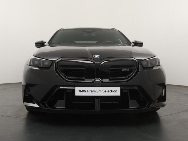 BMW M5 5-serie Touring | Kermisch | Panoramadak | Trekhaak | Head-Up | Stoelkoeling |