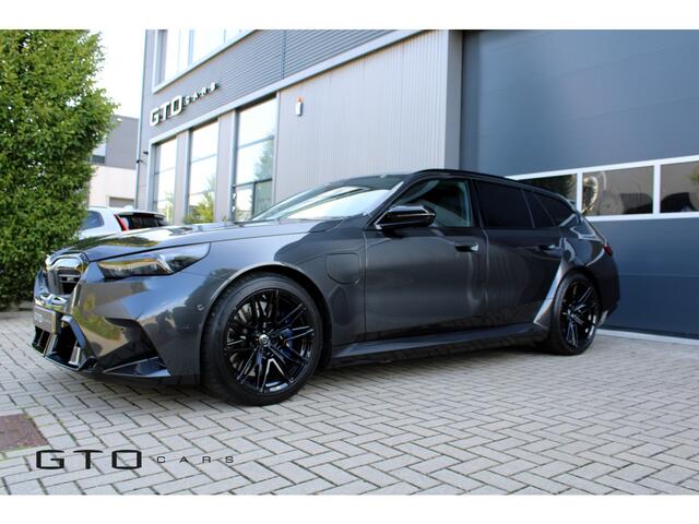 BMW M5 Touring M Drive Professional/Pano/Trekhaak/HUD/B&W/VOL