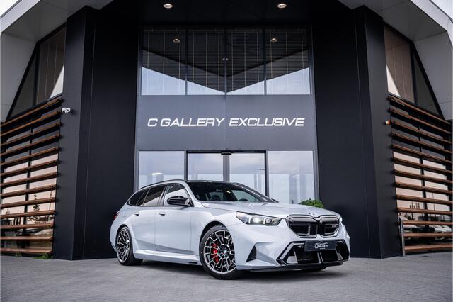 BMW M5 5-serie Touring - Panorama | B&W Audio | Carbon
