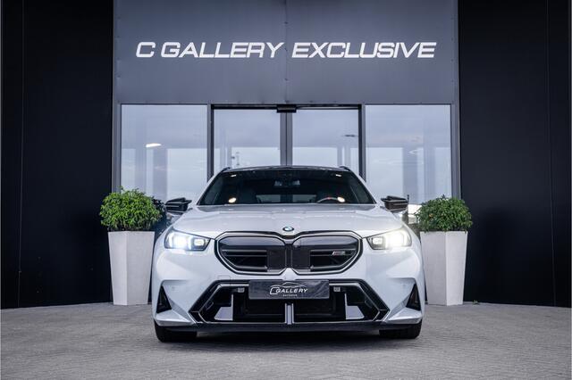 BMW M5 5-serie Touring - Panorama | B&W Audio | Carbon