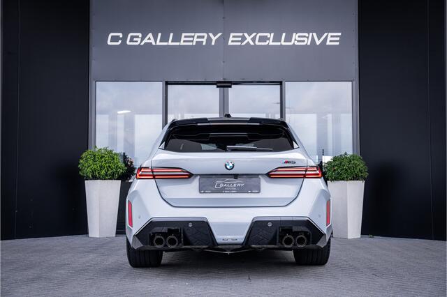 BMW M5 5-serie Touring - Panorama | B&W Audio | Carbon
