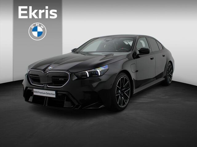 BMW M5 5 Serie Sedan M Drive Professional | Comfort Access | Panoramadak | Driving Assistant Professional | Parking Assistant Professional | Bowers & Wilkins | 20/21''