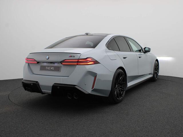 BMW M5 Sedan | Comfort Package