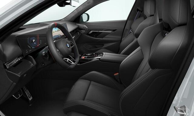 BMW M5 Touring M Driver's Pack | Bowers & Wilkins | Panoramadak | Iconic Glow