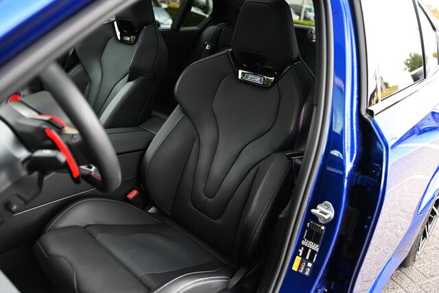 BMW M5 5 Serie Automaat / Panoramadak / Stoelventilatie / Bowers & Wilkins / M Multifunctionele voorstoelen / Adaptieve LED / Parking Assistant Plus / Driving Assistant Professional