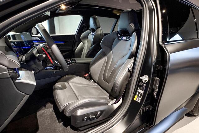 BMW M5 Touring | M Driver's Pack | Glazen Panoramadak | Iconic Glow | Bowers & Wilkins |