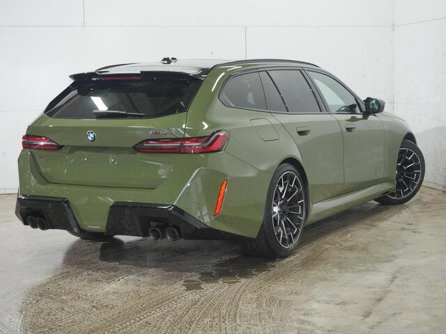 BMW M5 5-serie Touring | Special request Urban Green | Trekhaak | Alcantara hemel