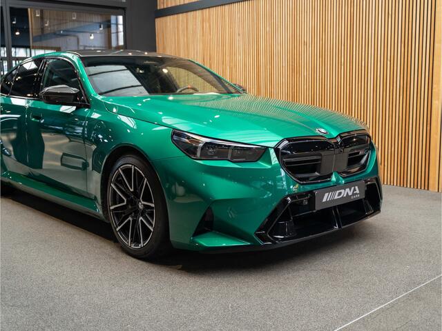 BMW M5 Keramisch Kuipstoelen Pano M5 Special Colour Carbon Harman&Kardon