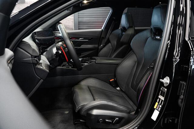 BMW M5 5-serie Touring *Bowers & Wilkins / Carbon-interieur / Stoelventilatie / Panorama / Memory / Keyless / Surround-View*
