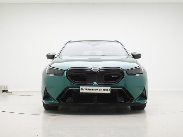 BMW M5 5-serie Touring | CoPilot | Trekhaak | Ventilatie | Bowers & Wilkins Surround Sound System | 727 pk | M Isle of Man Green metallic 7ME M-Drivers Package mogelijk