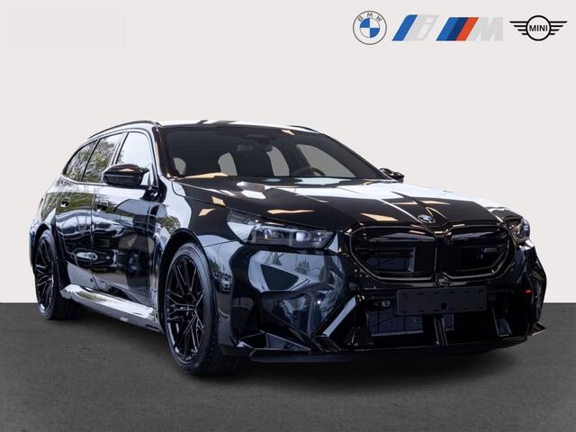 BMW M5 5-serie Touring ** M-DRIVER PACK (305 km/h), M-REMMEN, TREKH, ACC, MERINO LEDER, 20/21 INCH LMV ** 1e EIG - UNFALLFREI - Ex BMW AG ** ** INFORMEER OOK NAAR ONZE AANTREKKELIJKE FINANCIAL-LEASE TARIEVEN **