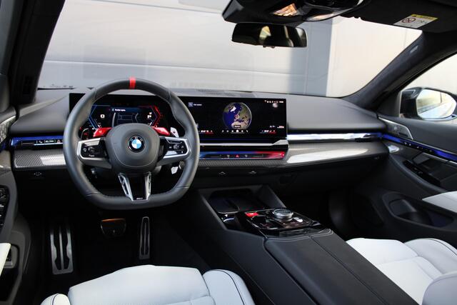 BMW M5 5-serie Touring | KERAMISCH | M-DRIVE PROFESSIONAL | CARBON SPLITTER | COMFORT-PACK | ALCANTARA | 4X STOELVERW |