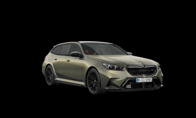 BMW M5 Touring V8 M Hybrid, Sonderlackierung, Ultimate Package, ceramic, pano, B&W, 21", stl.ventilatie, memory, carbon, leder, privacy