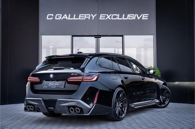 BMW M5 5-serie Touring - Origineel NL | M Drive Professional | Panorama | Carbonpakket | Keramisch | B&W