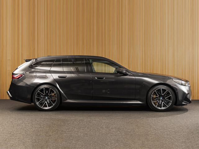 BMW M5 TOURING KERAMISCH | M DRIVER'S PACK | PANO | B&W