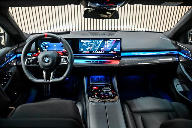 BMW M5 Touring ULTIMATE | B&W | PANO | TREKHAAK | KERAMISCH