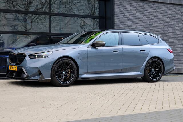 BMW M5 5-serie Touring | KERAMISCH | BTW | M-DRIVE PROFESSIONAL | CARBON SPLITTER | COMFORT-PACK | ALCANTARA | 4X STOELVERW |