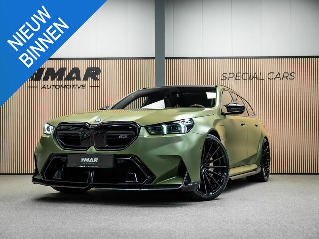BMW M5 5-serie Touring Unieke kleur, Vossen 23/22 inch,Akrapovic, Carbon pack rondom