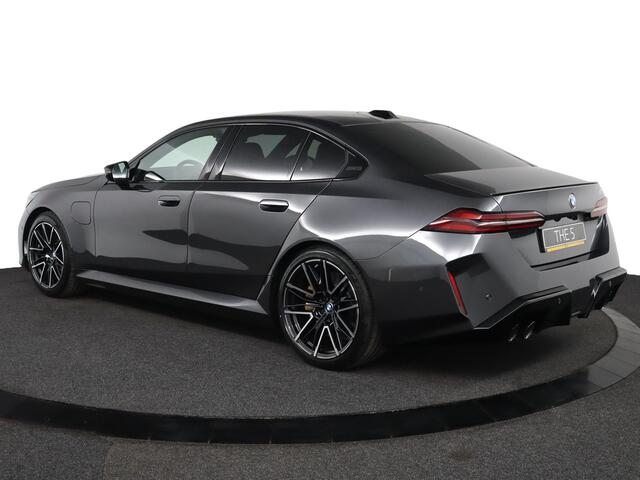 BMW M5 Sedan | Pano | Trekhaak | M Driver's Pack | Comfort Pack