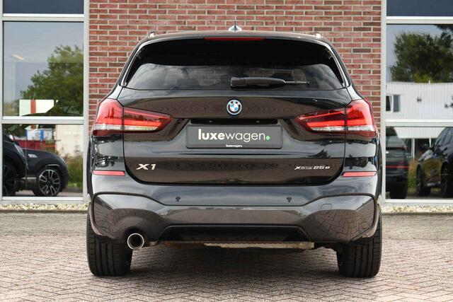BMW X1 xDrive25e M-Sport Pano HUD ACC Camera El-Klep Stuurverw